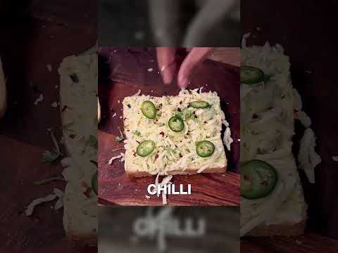 Street Style Chilli Cheese Sandwich | 2 Ways Recipe | Easy Cheesy Sandwich at Home #shorts #recipe